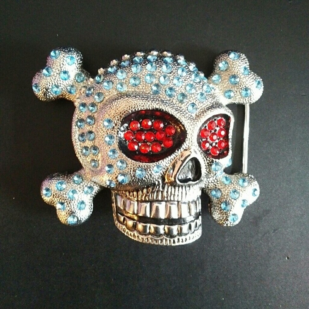 Skull belt buckle